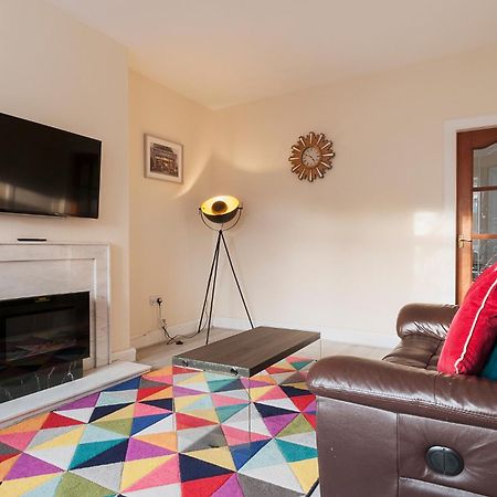 2 Bed Property, Sleeps 5, Free Parking, Near City Centre Единбург Екстериор снимка